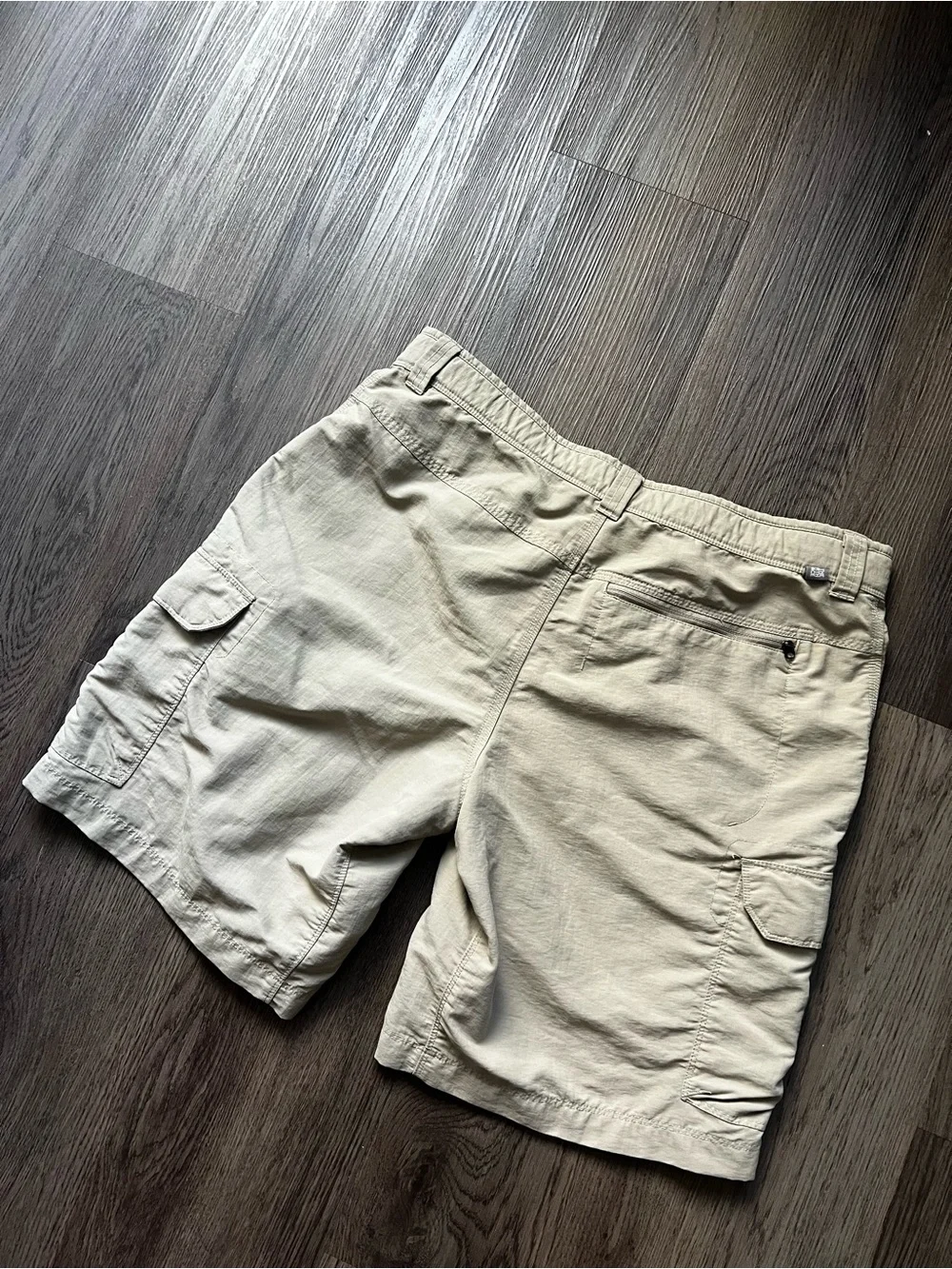 The North Face Men's Tan Cargo Shorts with Black Webbing Belt